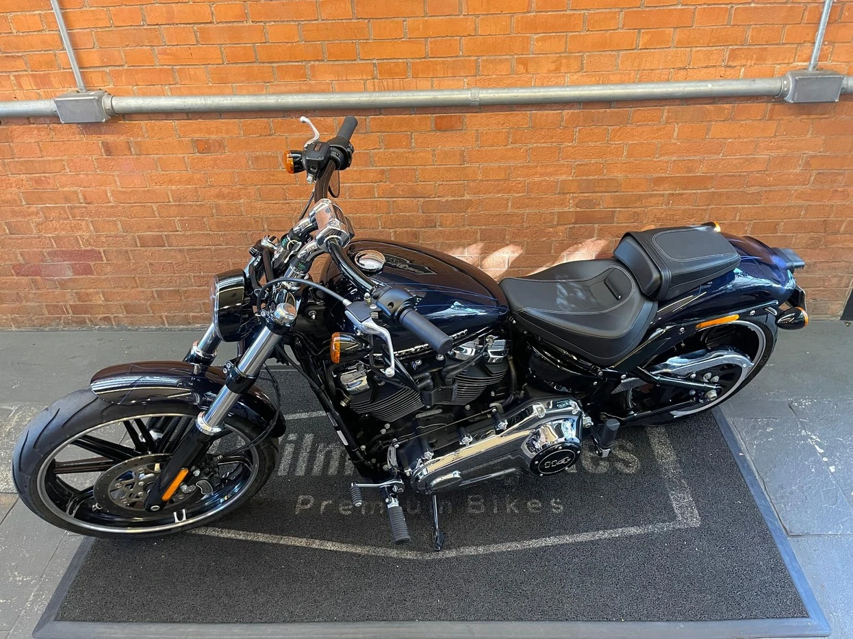 HARLEY-DAVIDSON SOFTAIL BREAKOUT 114