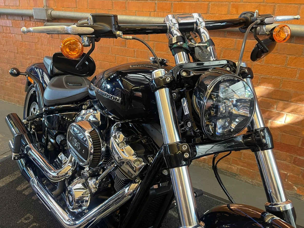 HARLEY-DAVIDSON SOFTAIL BREAKOUT 114