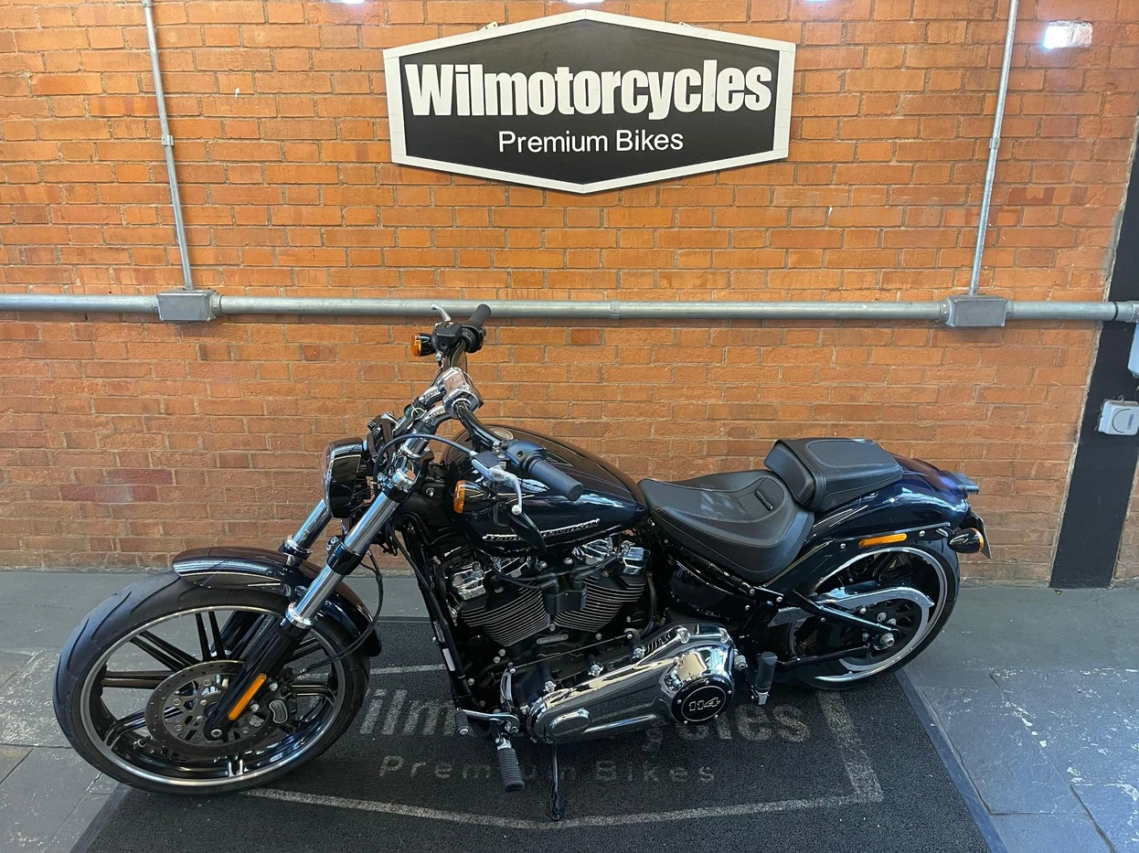 HARLEY-DAVIDSON SOFTAIL BREAKOUT 114