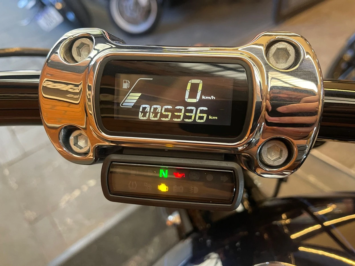 HARLEY-DAVIDSON SOFTAIL BREAKOUT 114