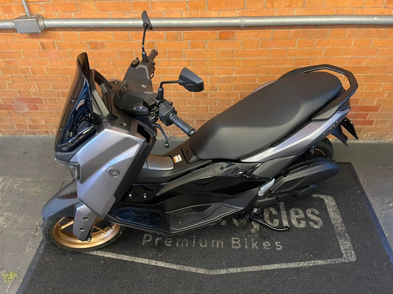 YAMAHA NMAX 160 ABS