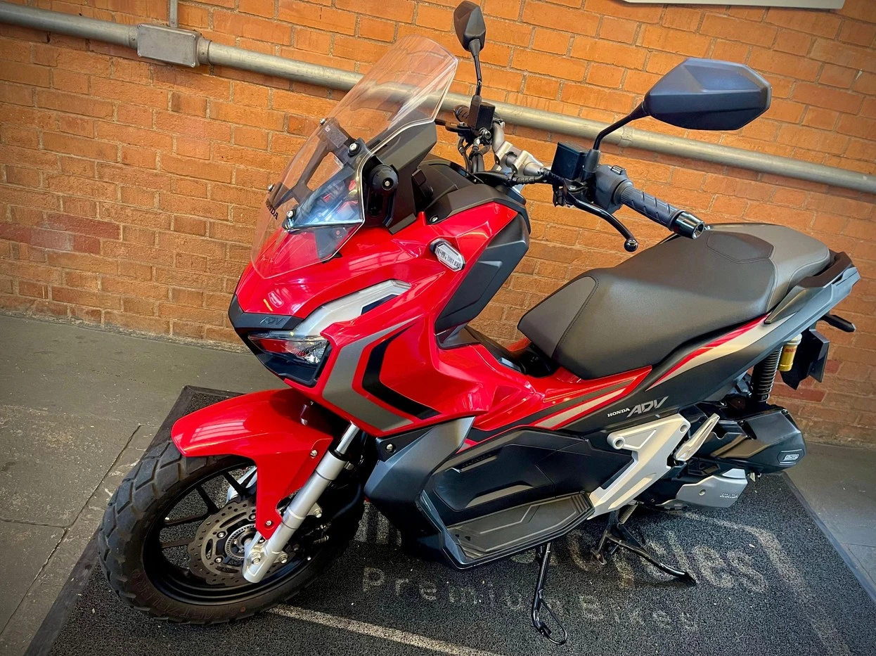 HONDA ADV 150