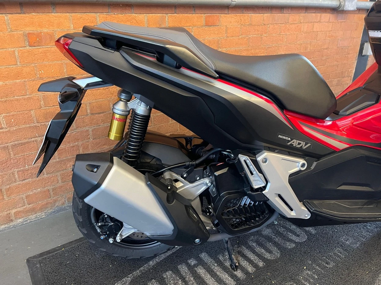 HONDA ADV 150
