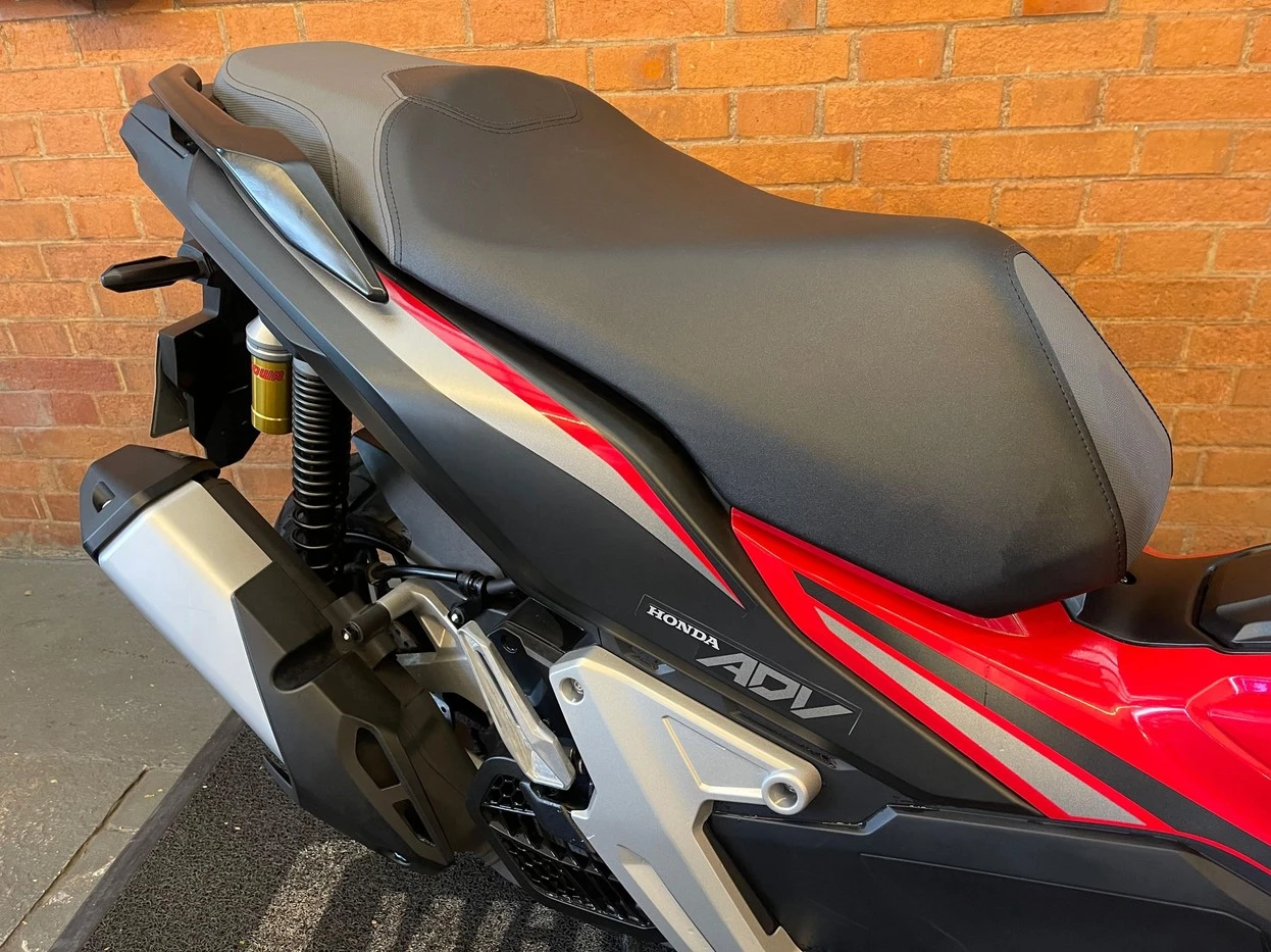 HONDA ADV 150