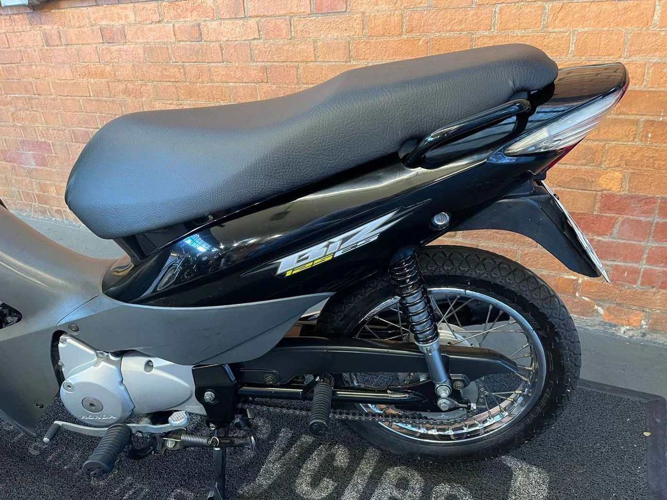 HONDA BIZ 125 ES