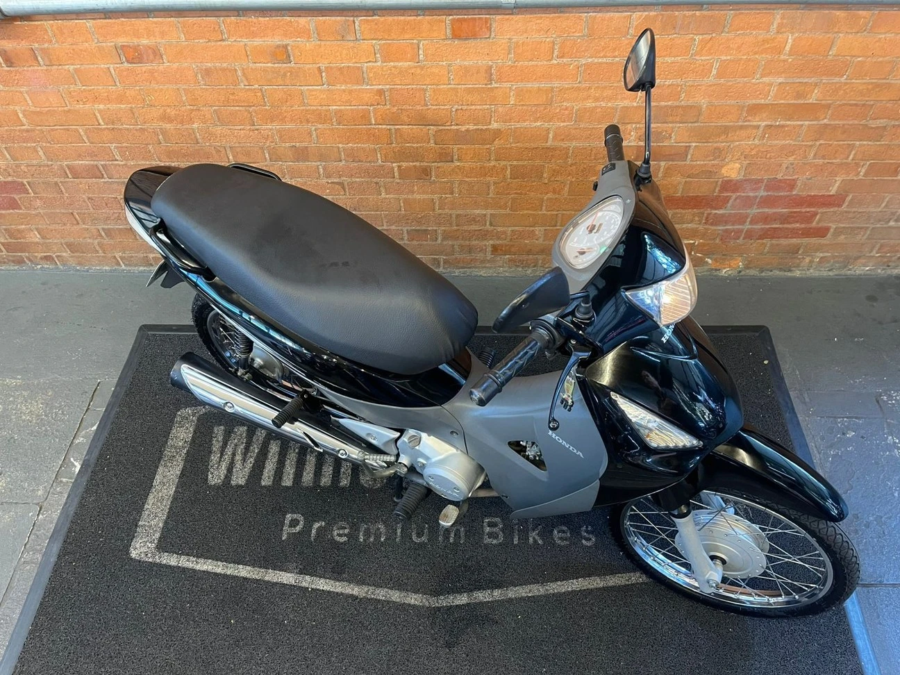 HONDA BIZ 125 ES