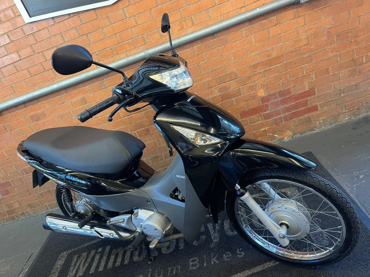 HONDA BIZ 125 ES