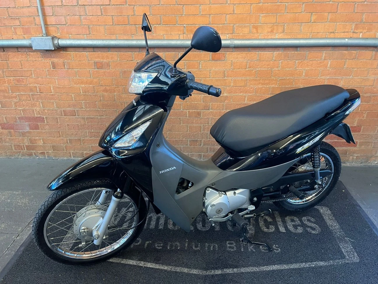 HONDA BIZ 125 ES