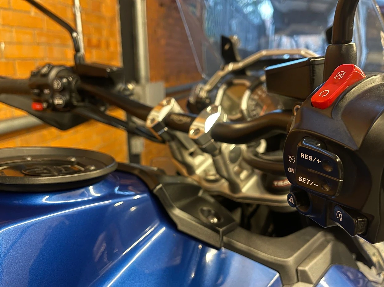 TRIUMPH TIGER EXPLORER XCX