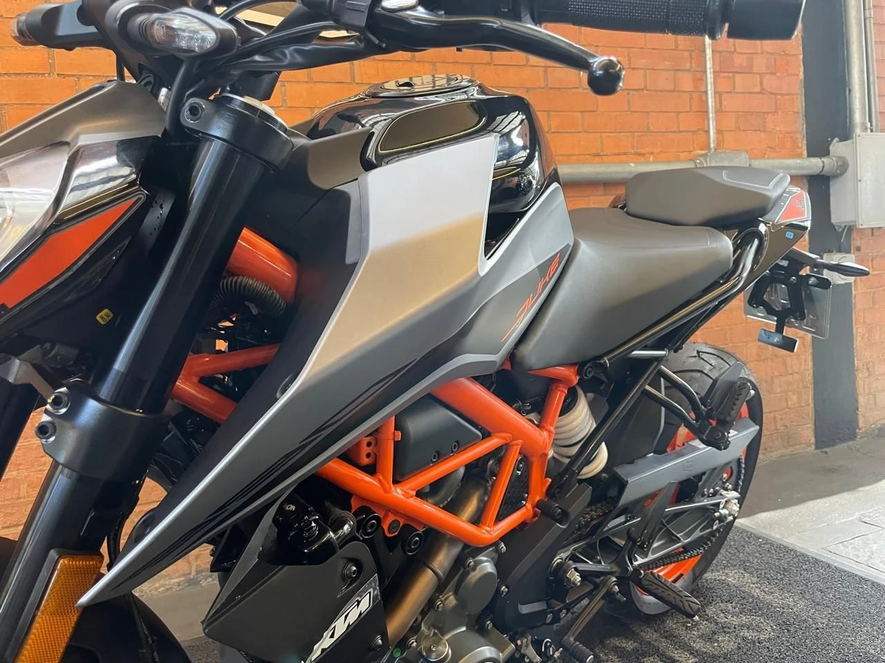 KTM DUKE 390 ABS