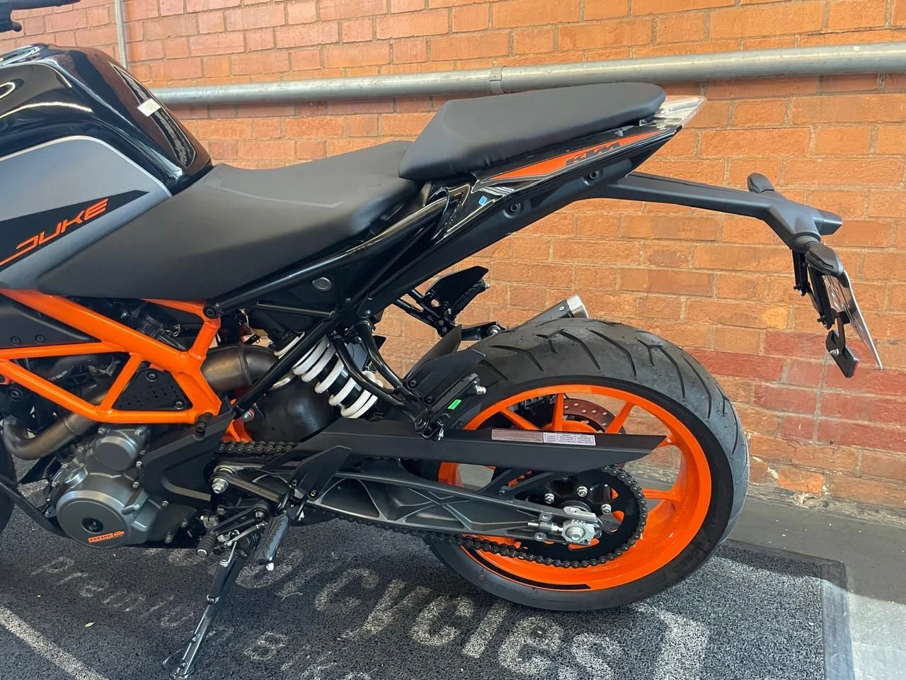 KTM DUKE 390 ABS