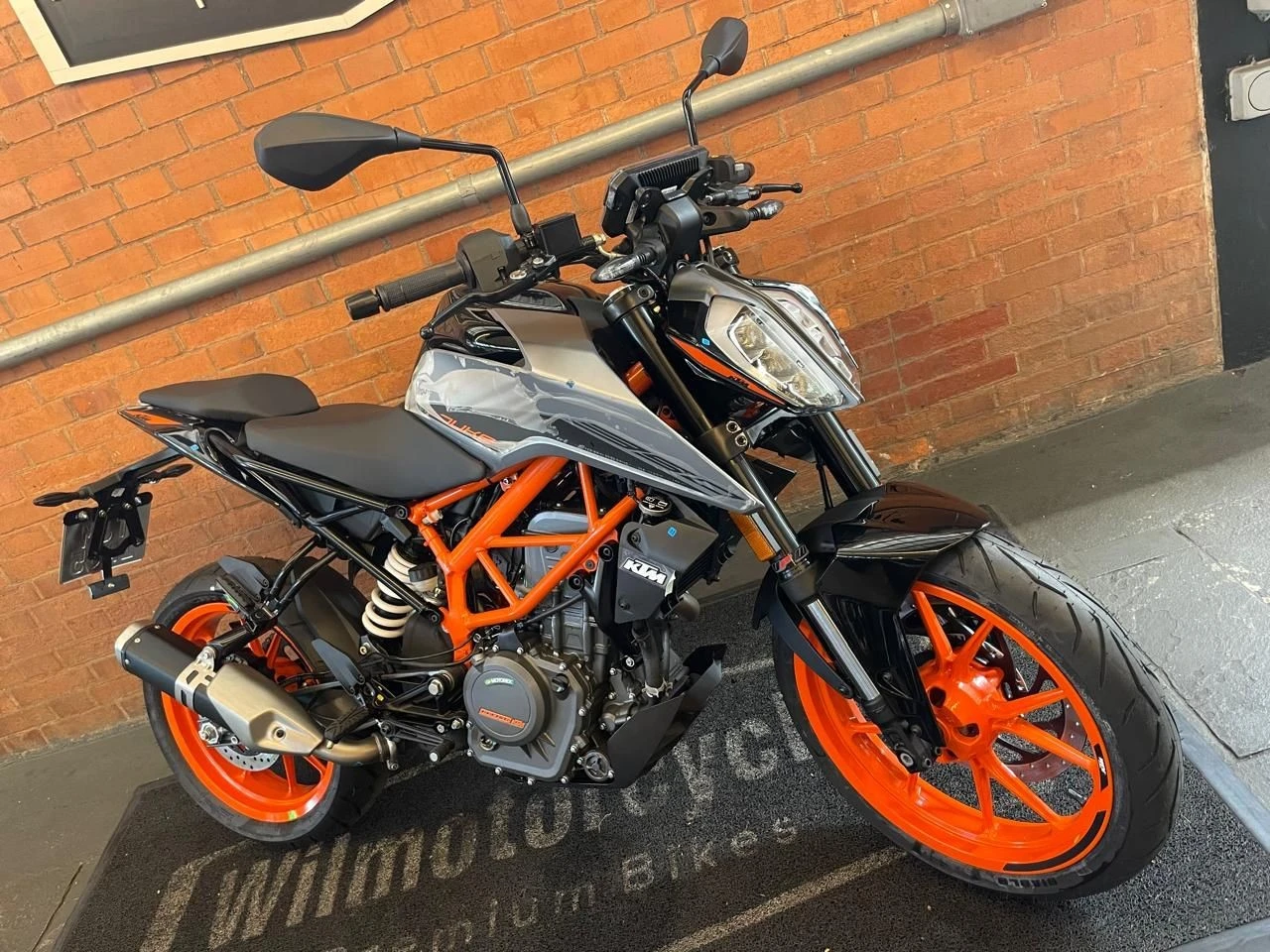 KTM DUKE 390 ABS
