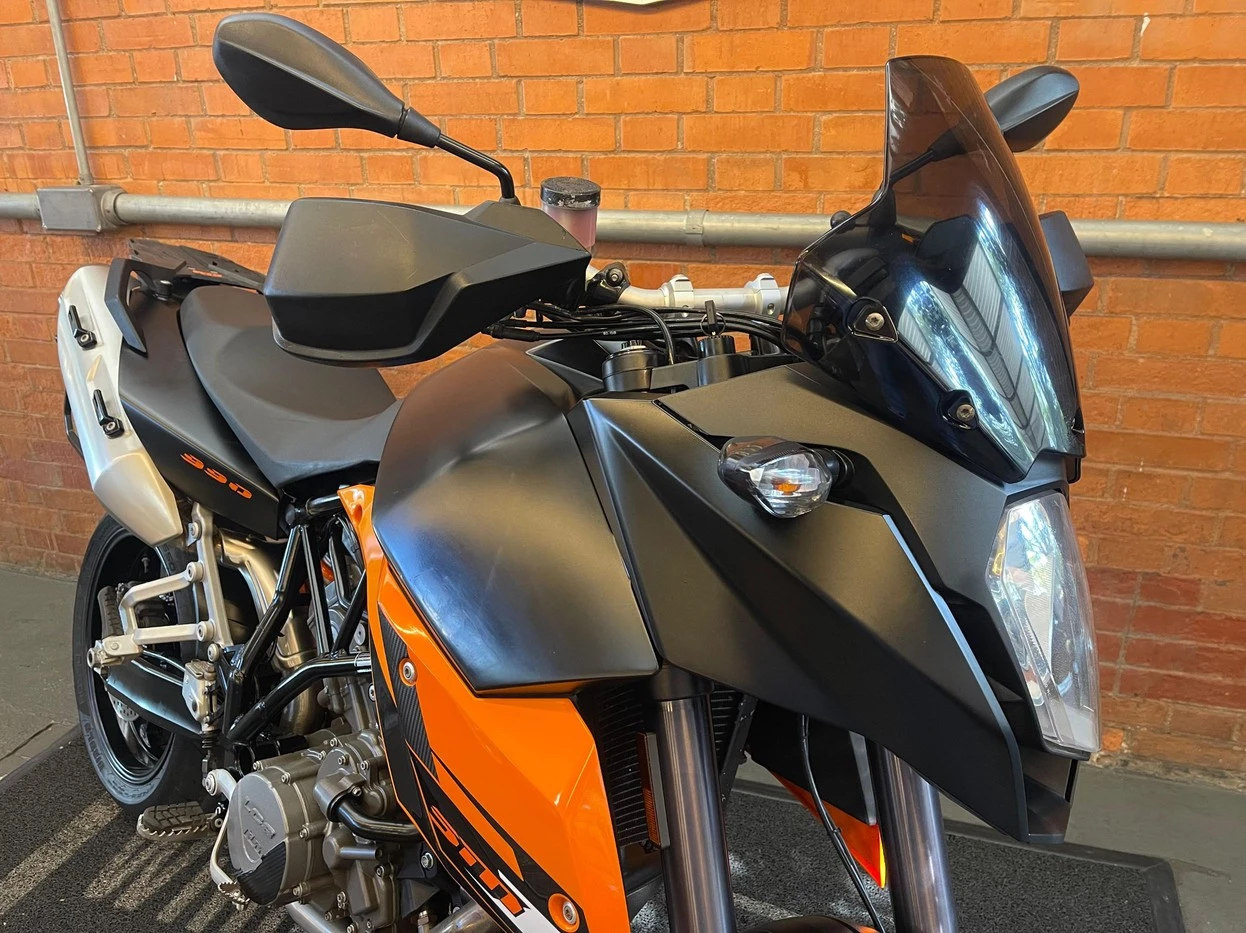 KTM SUPERMOTO 990T