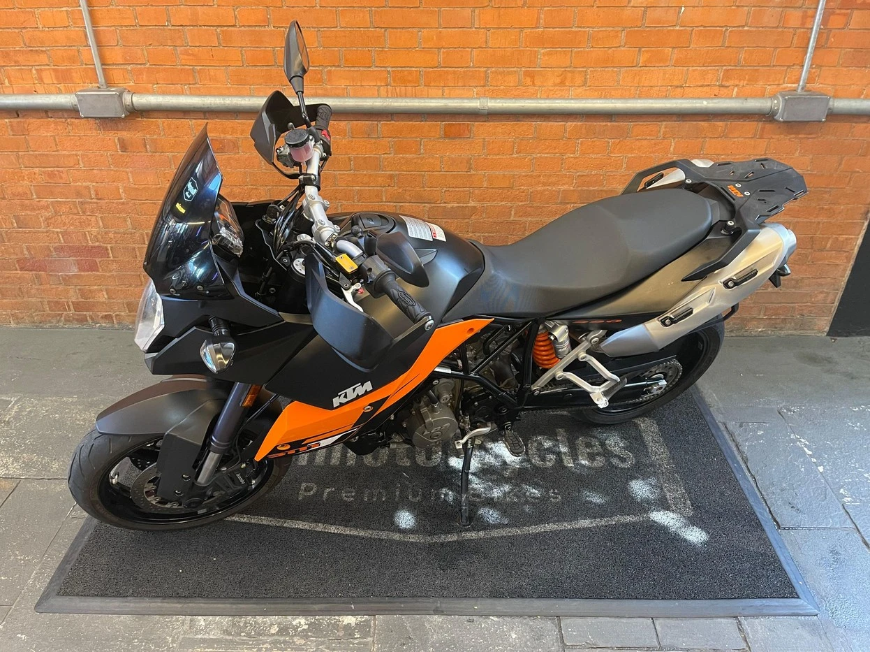 KTM SUPERMOTO 990T