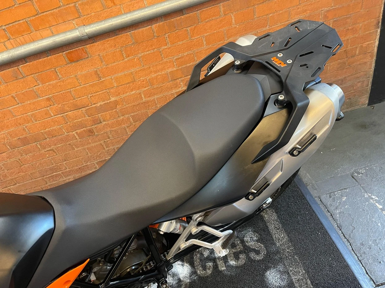 KTM SUPERMOTO 990T
