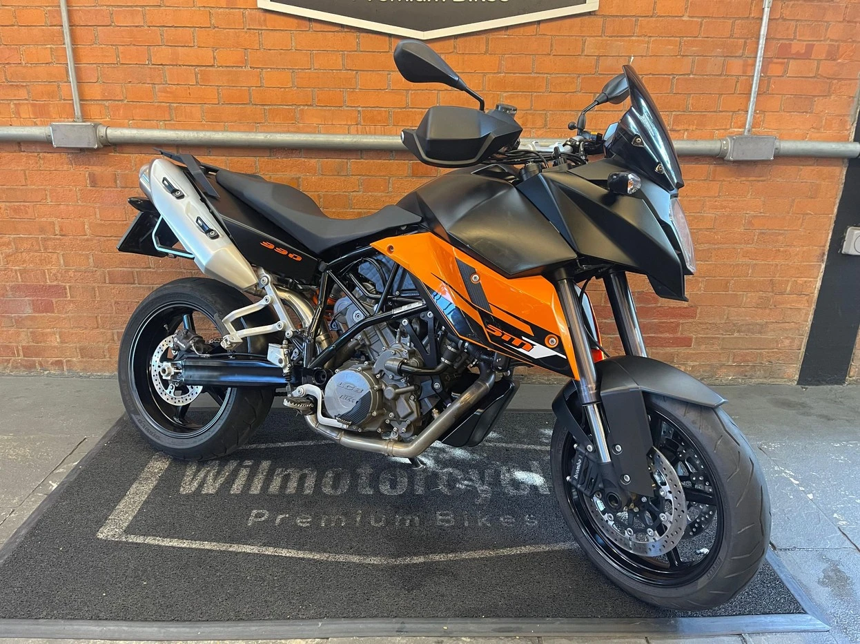 KTM SUPERMOTO 990T