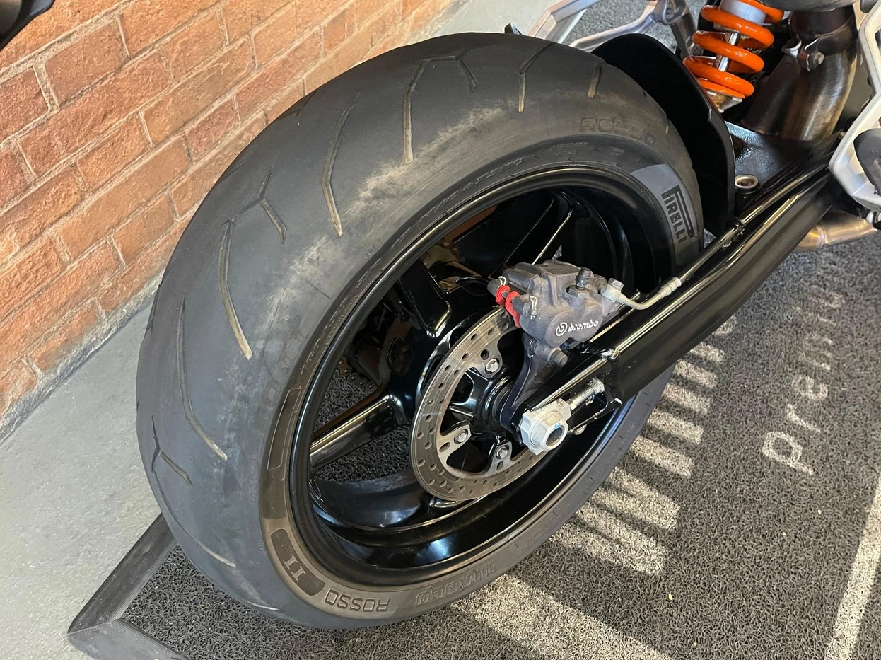 KTM SUPERMOTO 990T