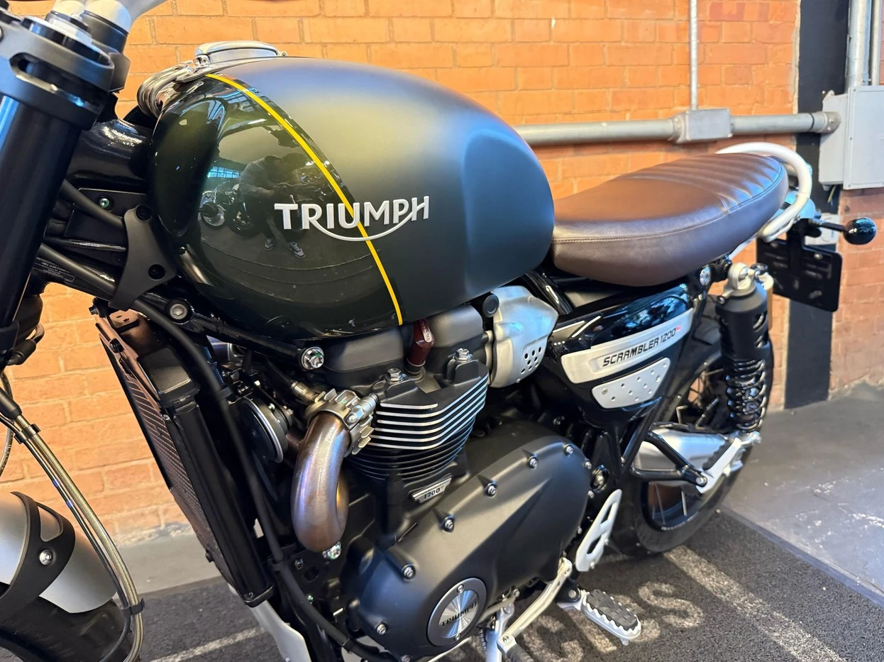 TRIUMPH BONNEVILLE SCRAMBLER 1200 XC