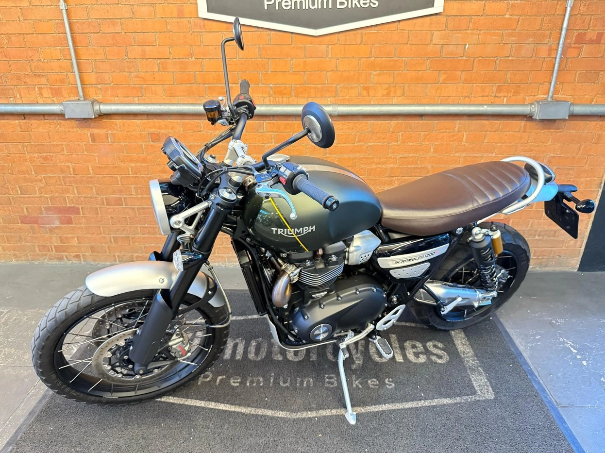 TRIUMPH BONNEVILLE SCRAMBLER 1200 XC