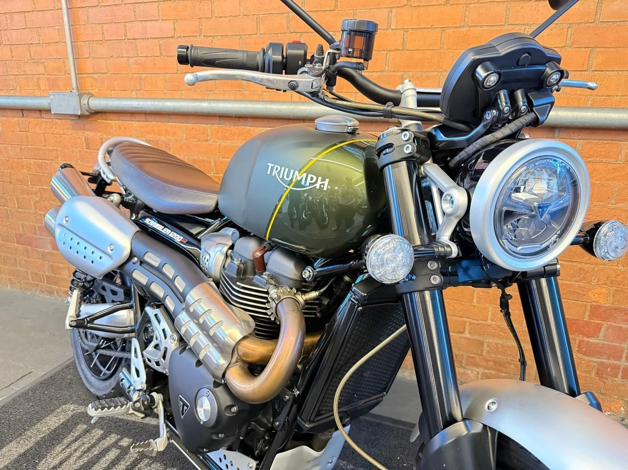 TRIUMPH BONNEVILLE SCRAMBLER 1200 XC