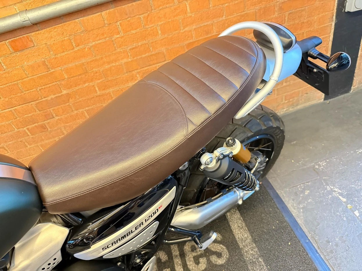 TRIUMPH BONNEVILLE SCRAMBLER 1200 XC