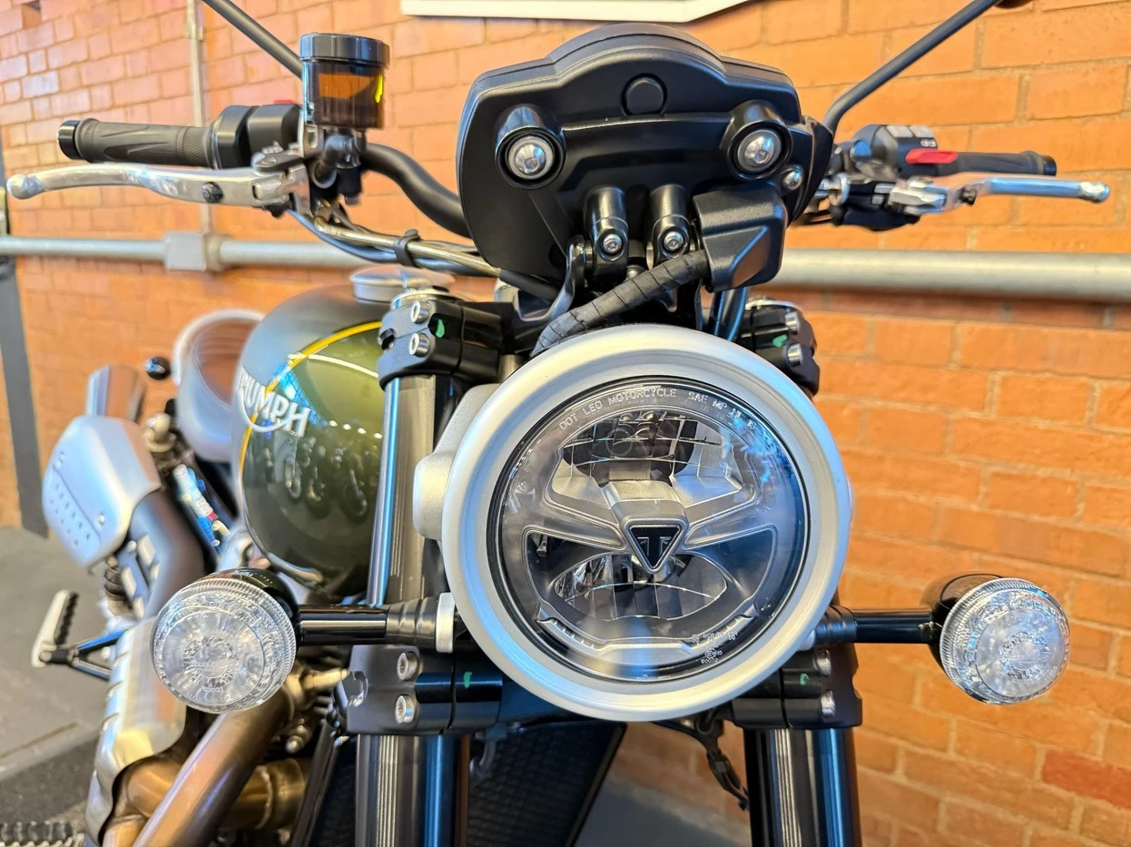 TRIUMPH BONNEVILLE SCRAMBLER 1200 XC