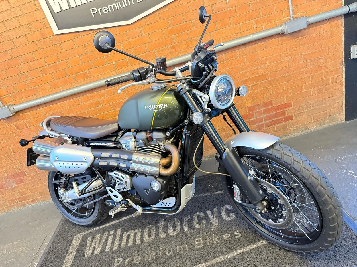 TRIUMPH BONNEVILLE SCRAMBLER 1200 XC