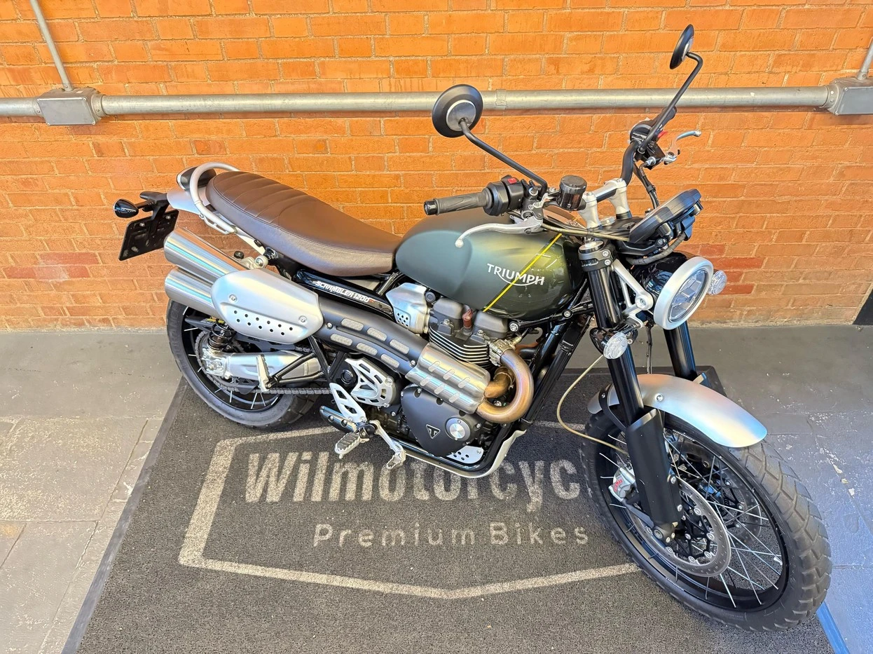 TRIUMPH BONNEVILLE SCRAMBLER 1200 XC