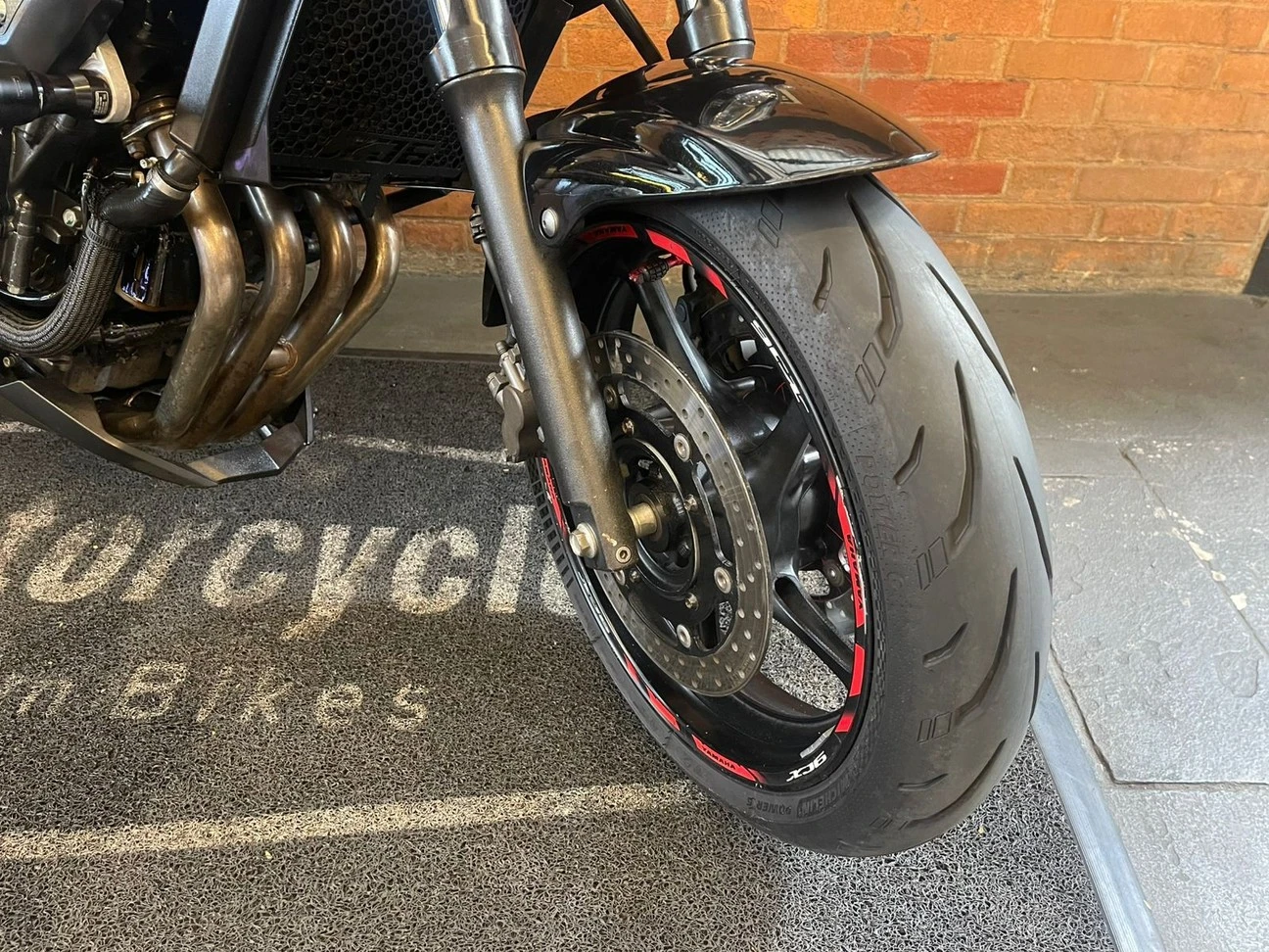 YAMAHA XJ6 N