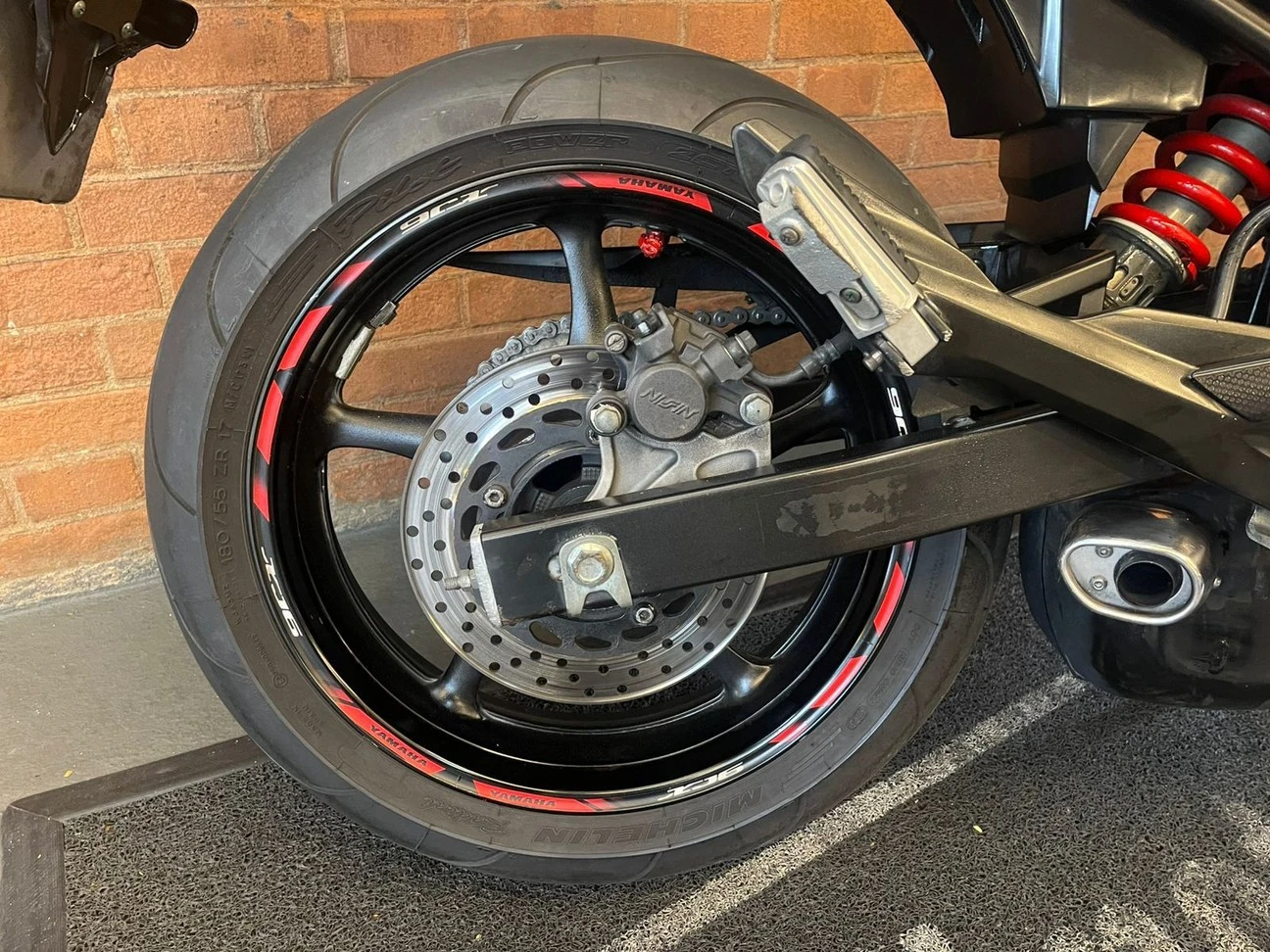 YAMAHA XJ6 N