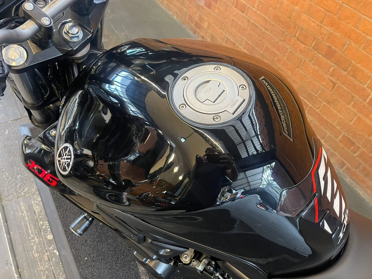 YAMAHA XJ6 N