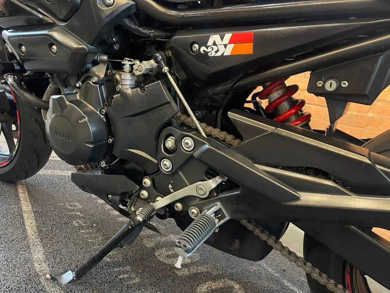 YAMAHA XJ6 N
