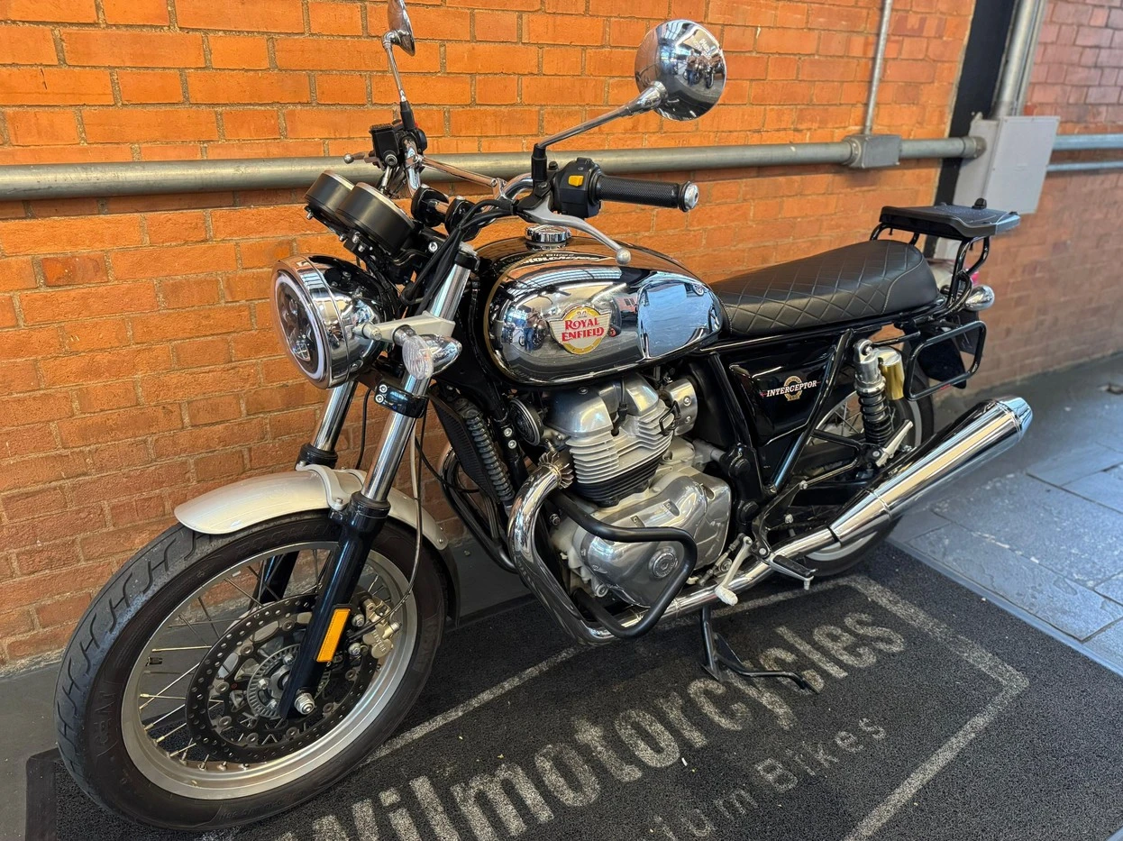 ROYAL ENFIELD INTERCEPTOR 