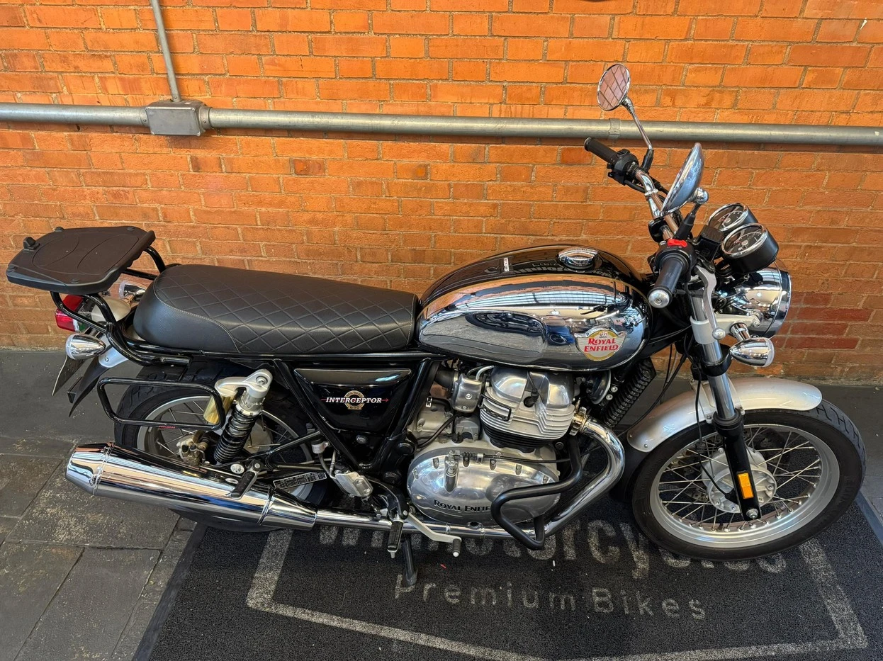 ROYAL ENFIELD INTERCEPTOR 