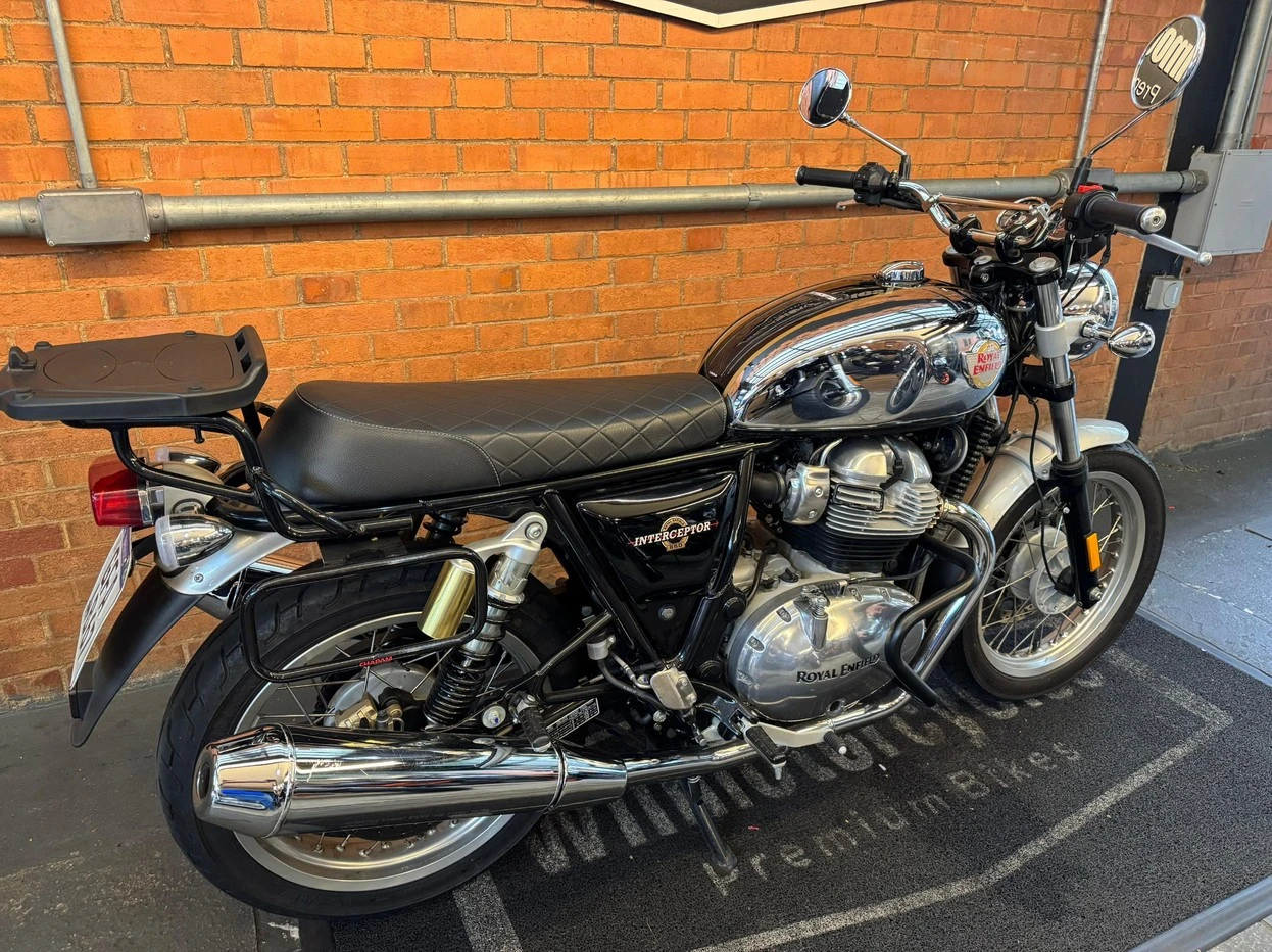 ROYAL ENFIELD INTERCEPTOR 
