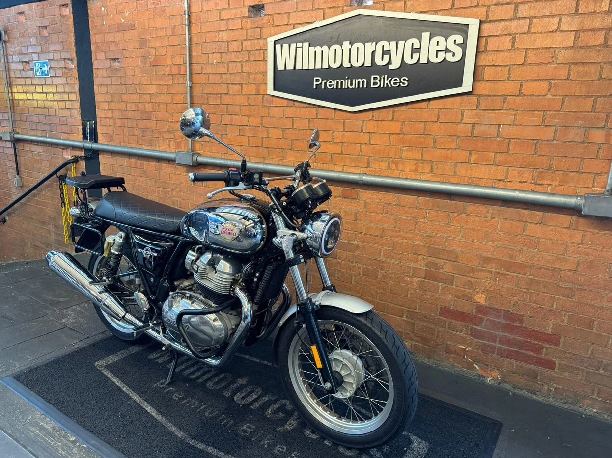 ROYAL ENFIELD INTERCEPTOR 