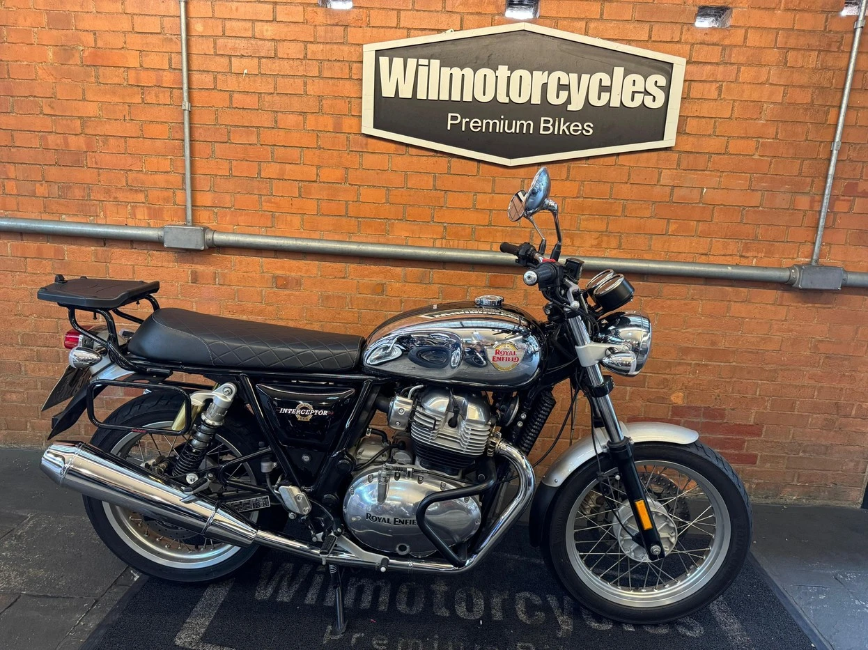 ROYAL ENFIELD INTERCEPTOR 