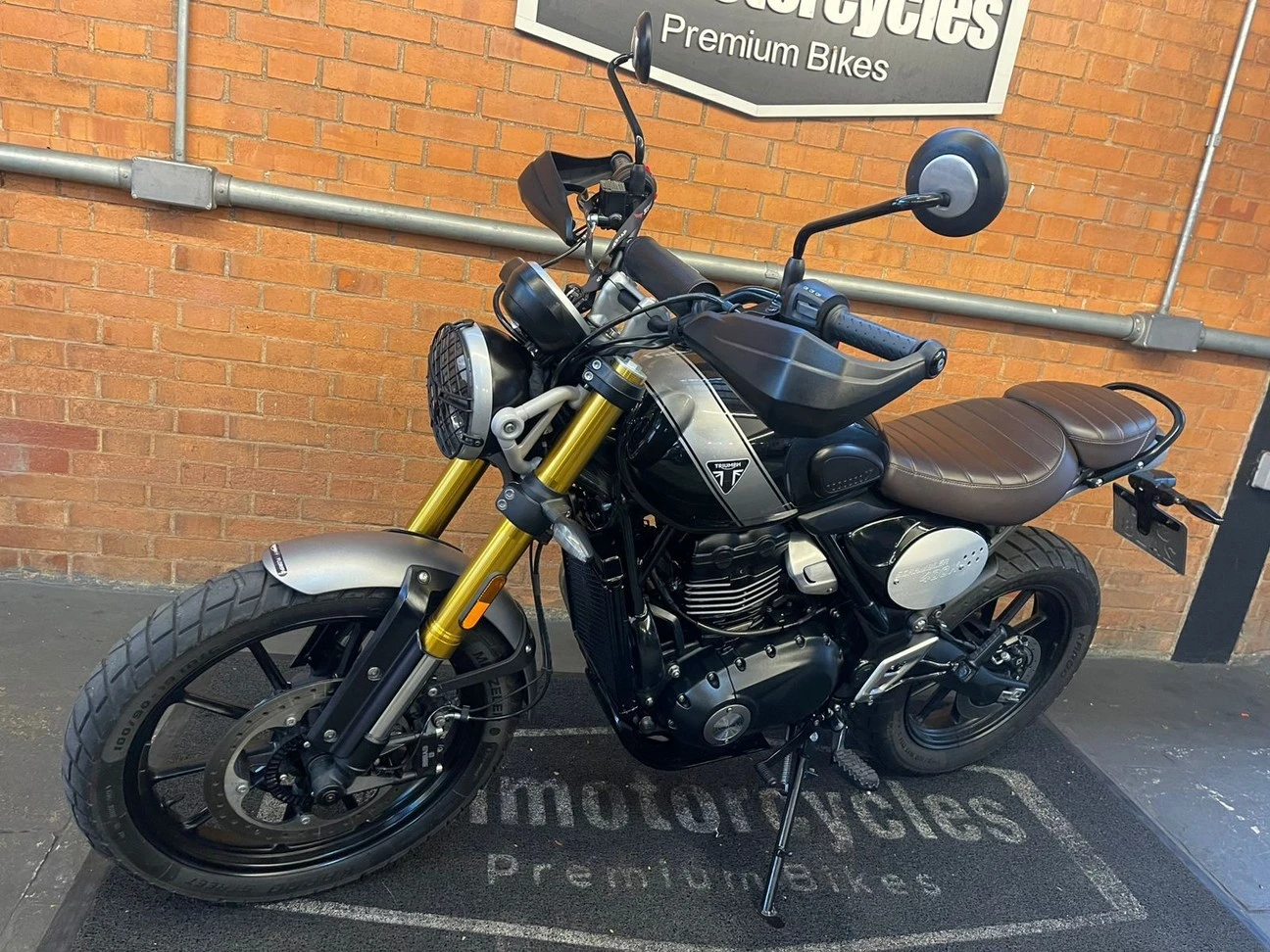 TRIUMPH SCRAMBLER