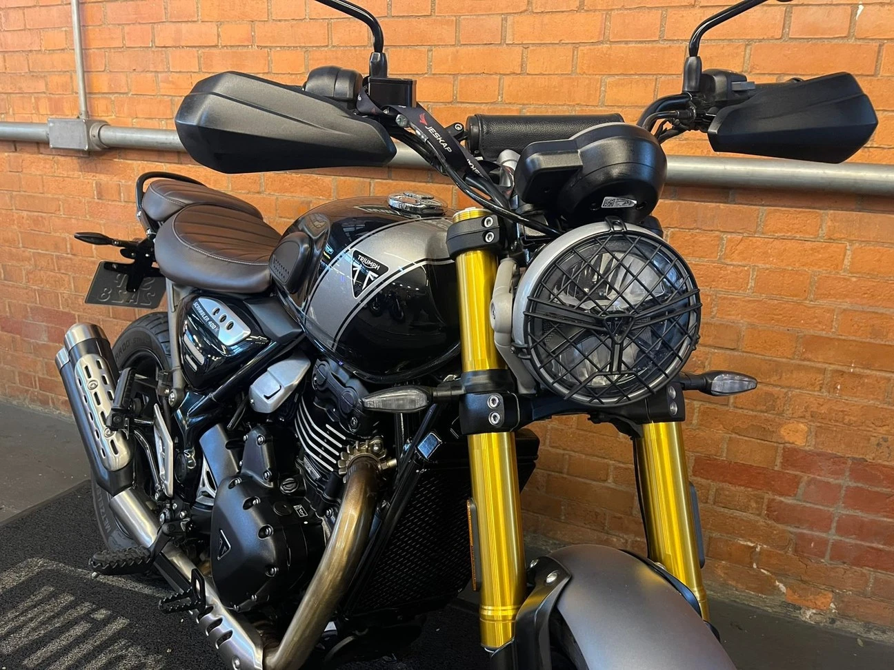 TRIUMPH SCRAMBLER