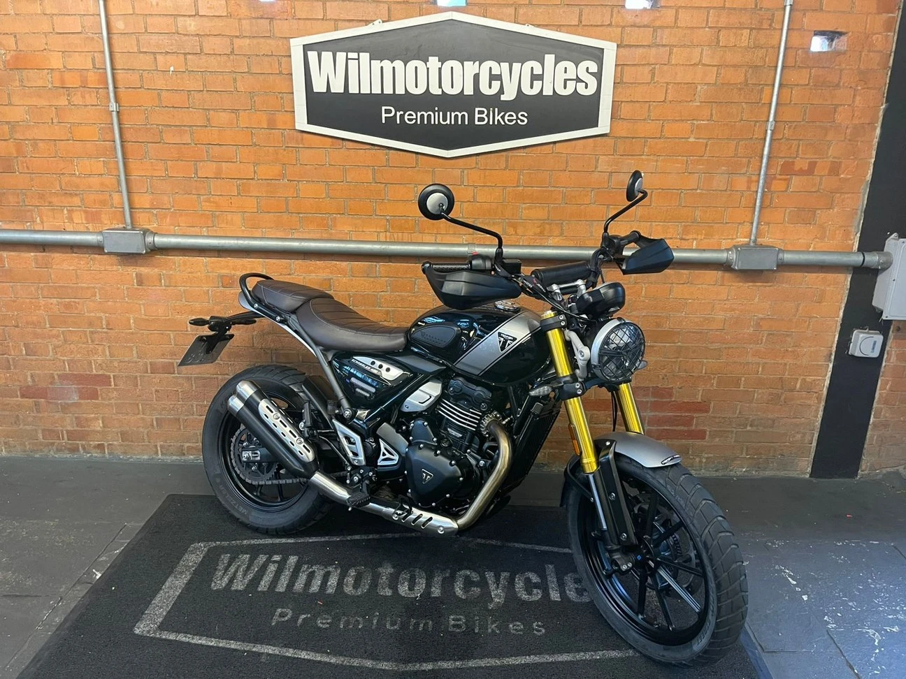 TRIUMPH SCRAMBLER