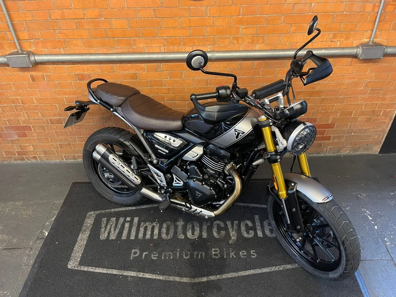 TRIUMPH SCRAMBLER