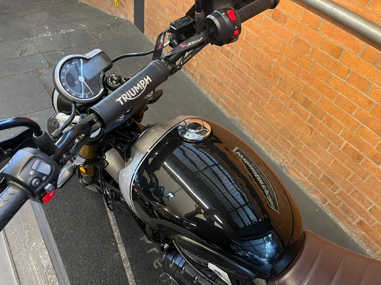 TRIUMPH SCRAMBLER