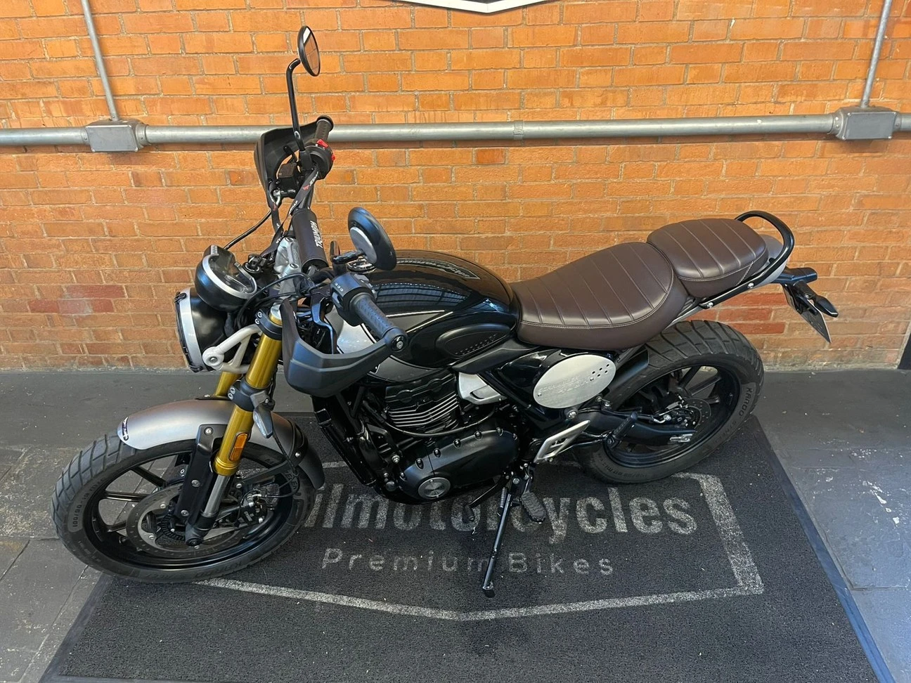 TRIUMPH SCRAMBLER