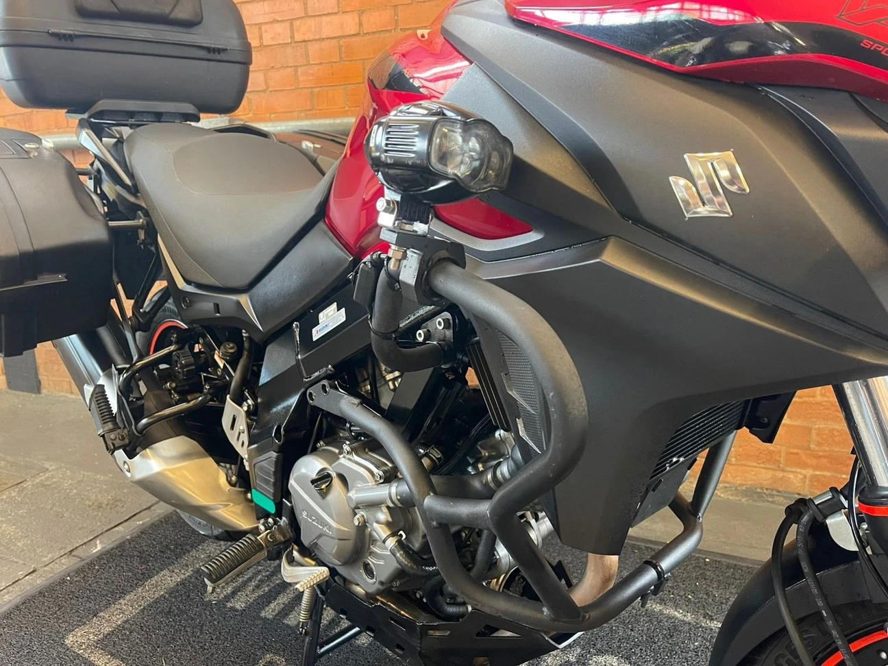 SUZUKI V-STROM 650 ADVENTURE
