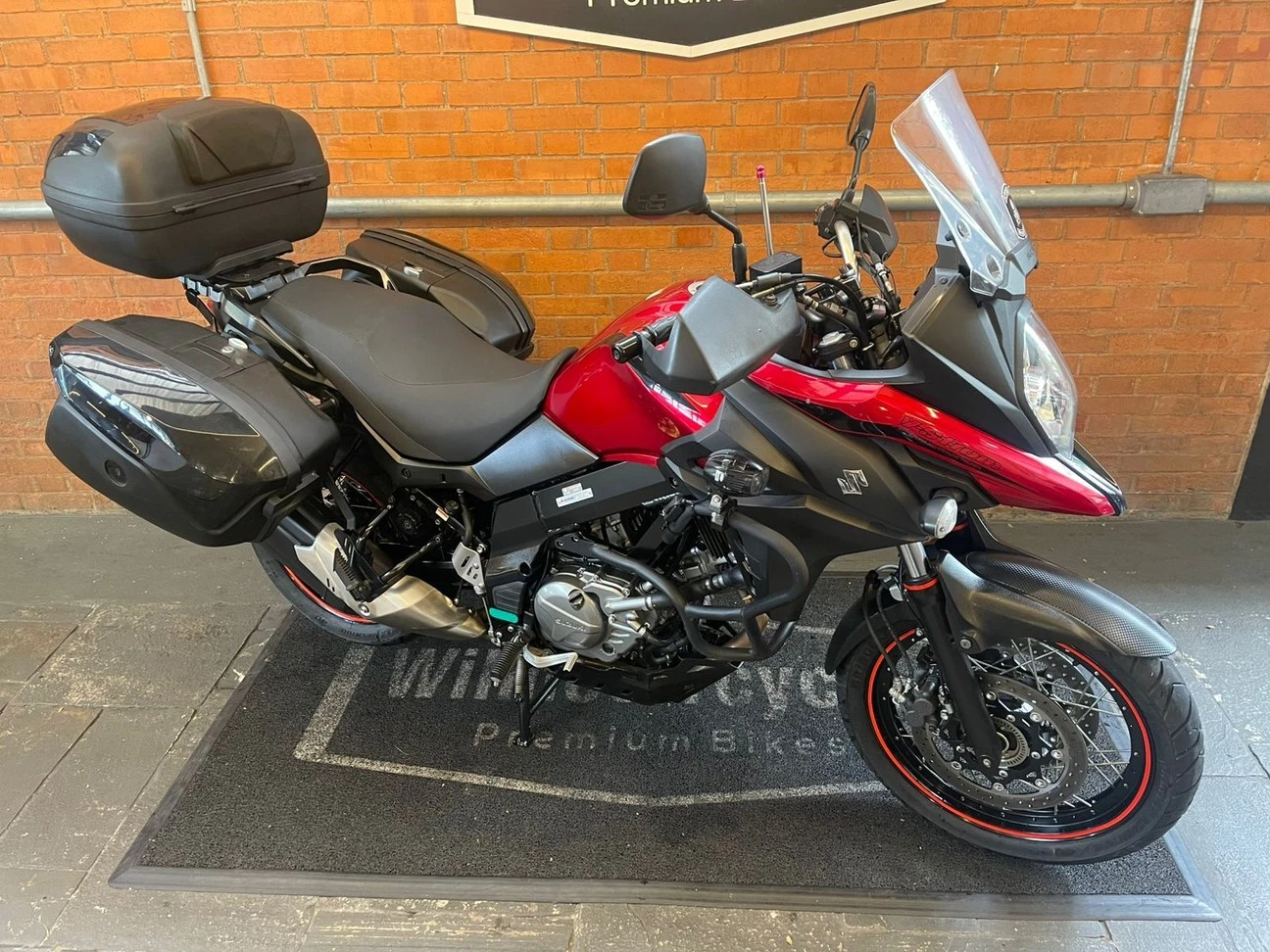 SUZUKI V-STROM 650 ADVENTURE