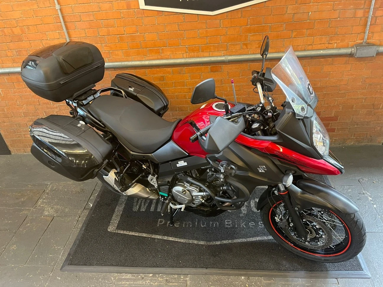 SUZUKI V-STROM 650 ADVENTURE