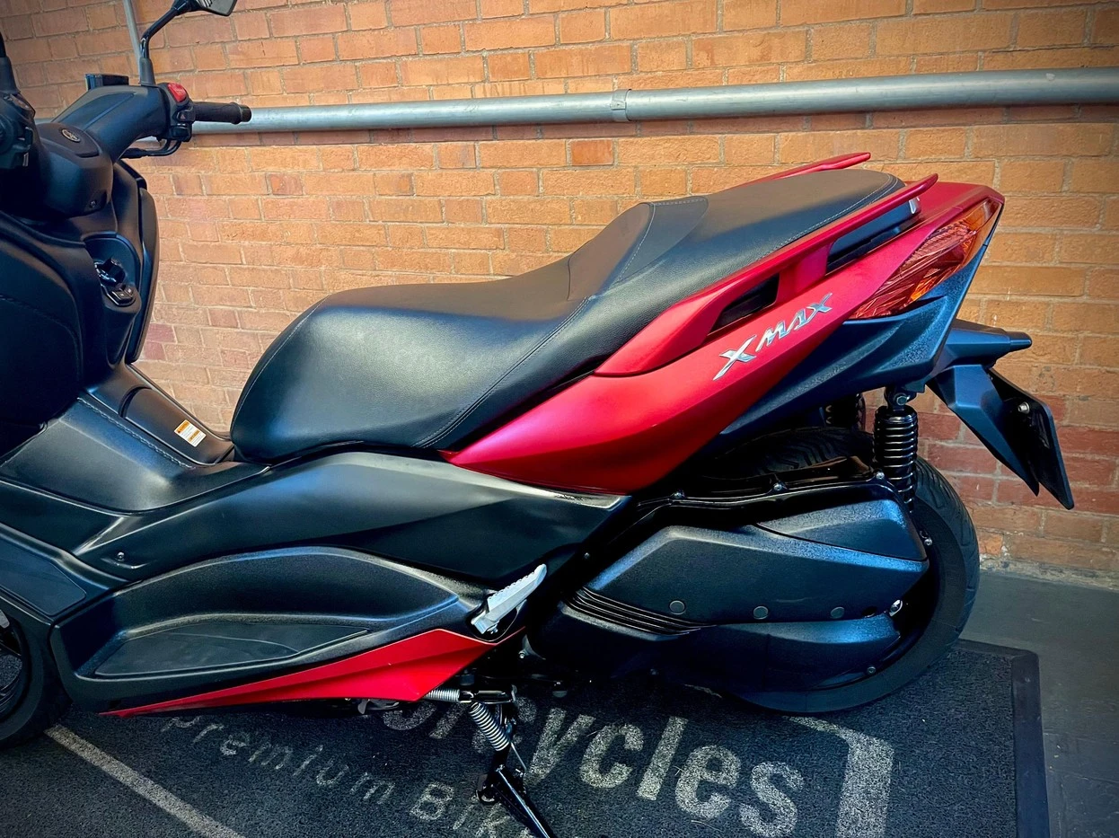 YAMAHA XMAX ABS