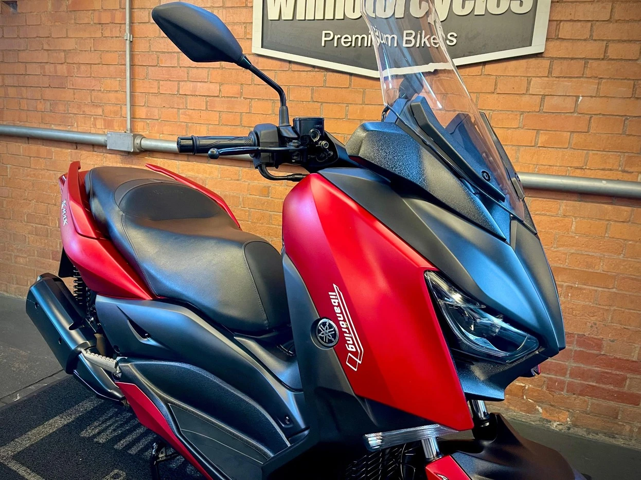 YAMAHA XMAX ABS