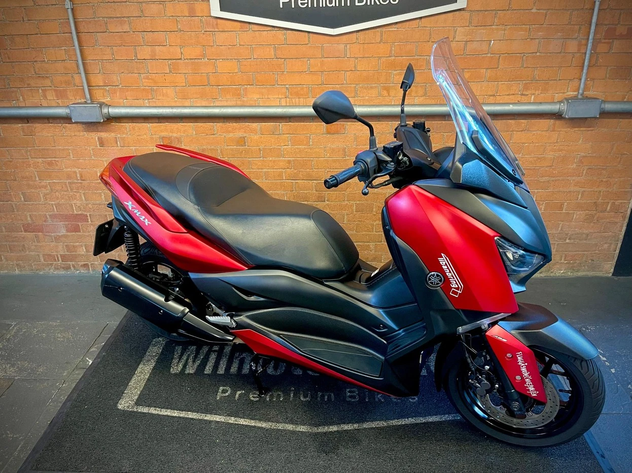 YAMAHA XMAX ABS