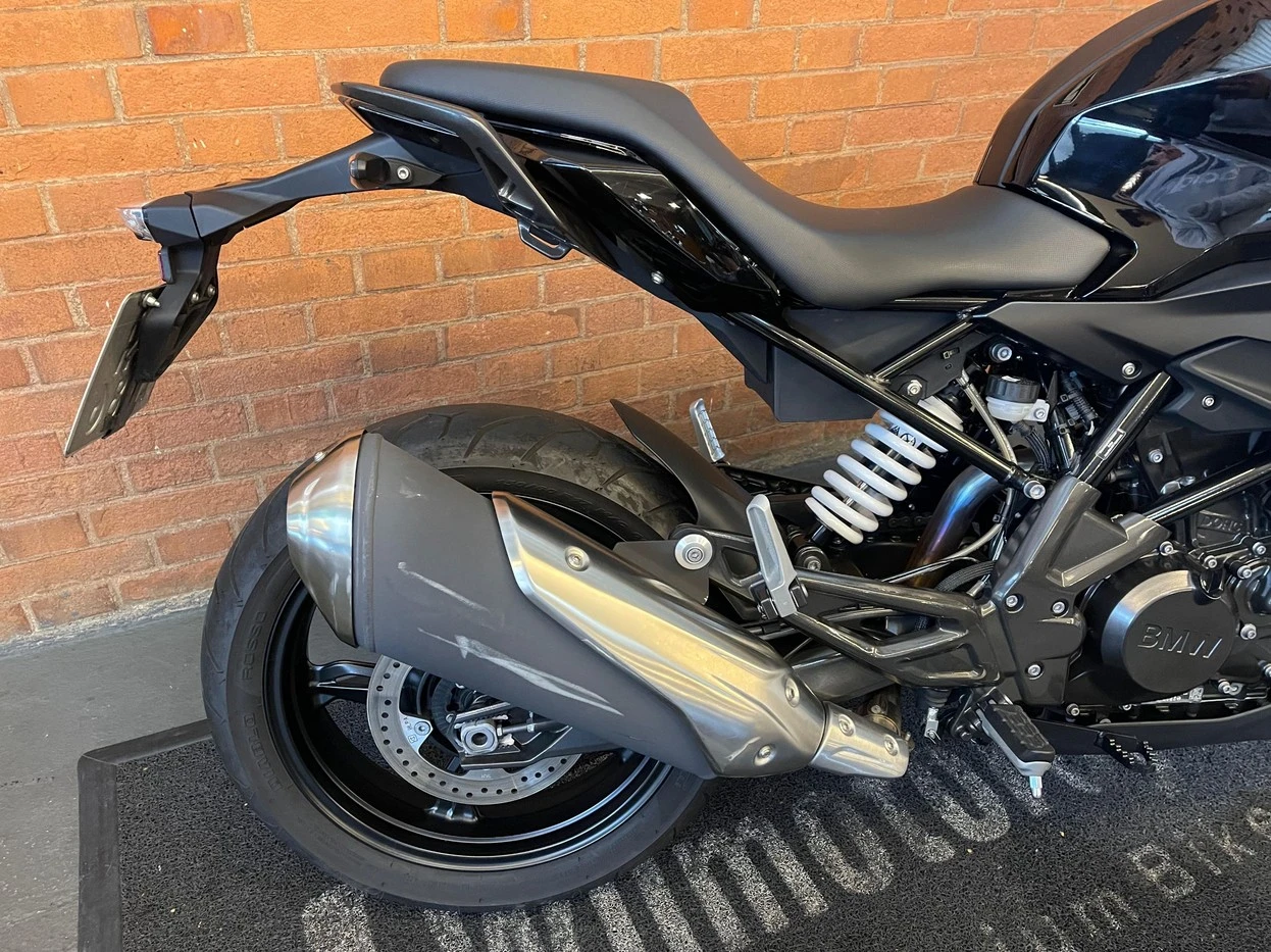 BMW G 310 R